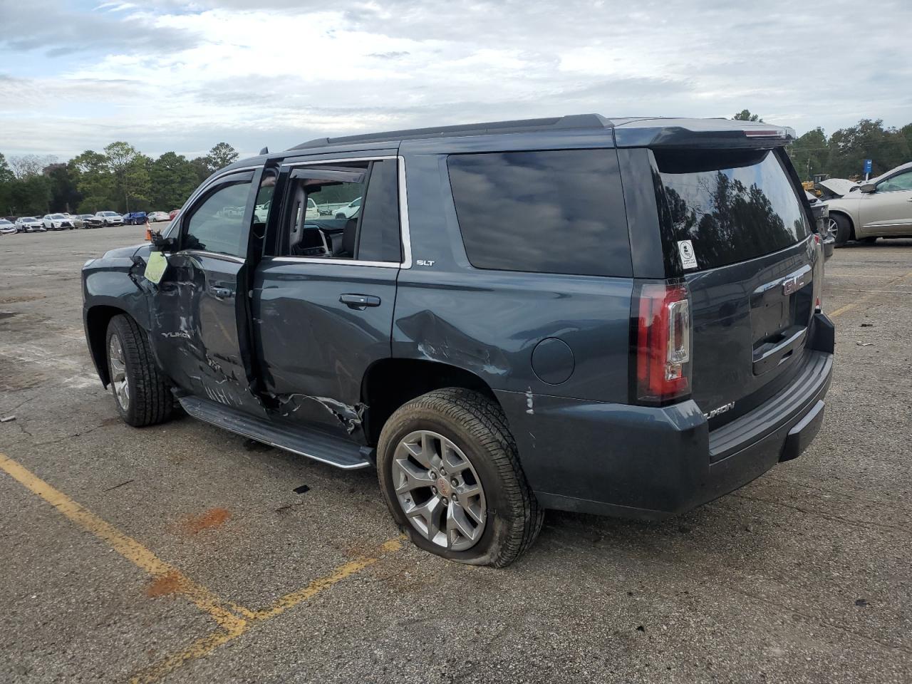2019 GMC Yukon Slt - Image 2