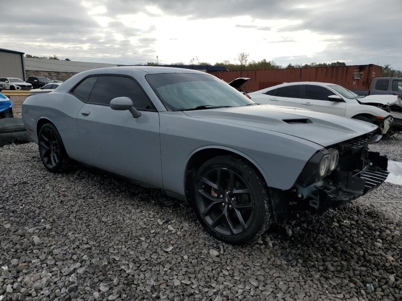 2022 Dodge Challenger Sxt - Фото 4