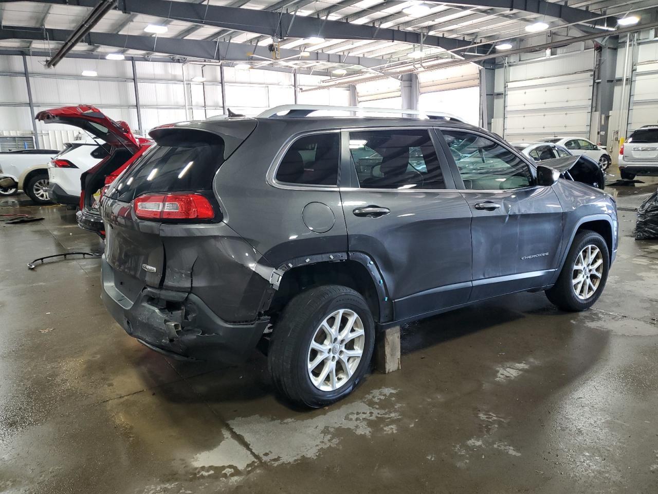 2015 Jeep Cherokee Latitude - Фото 3