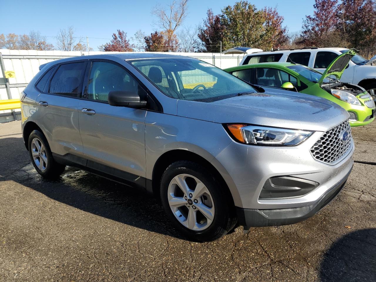 2023 Ford Edge Se - Фото 4