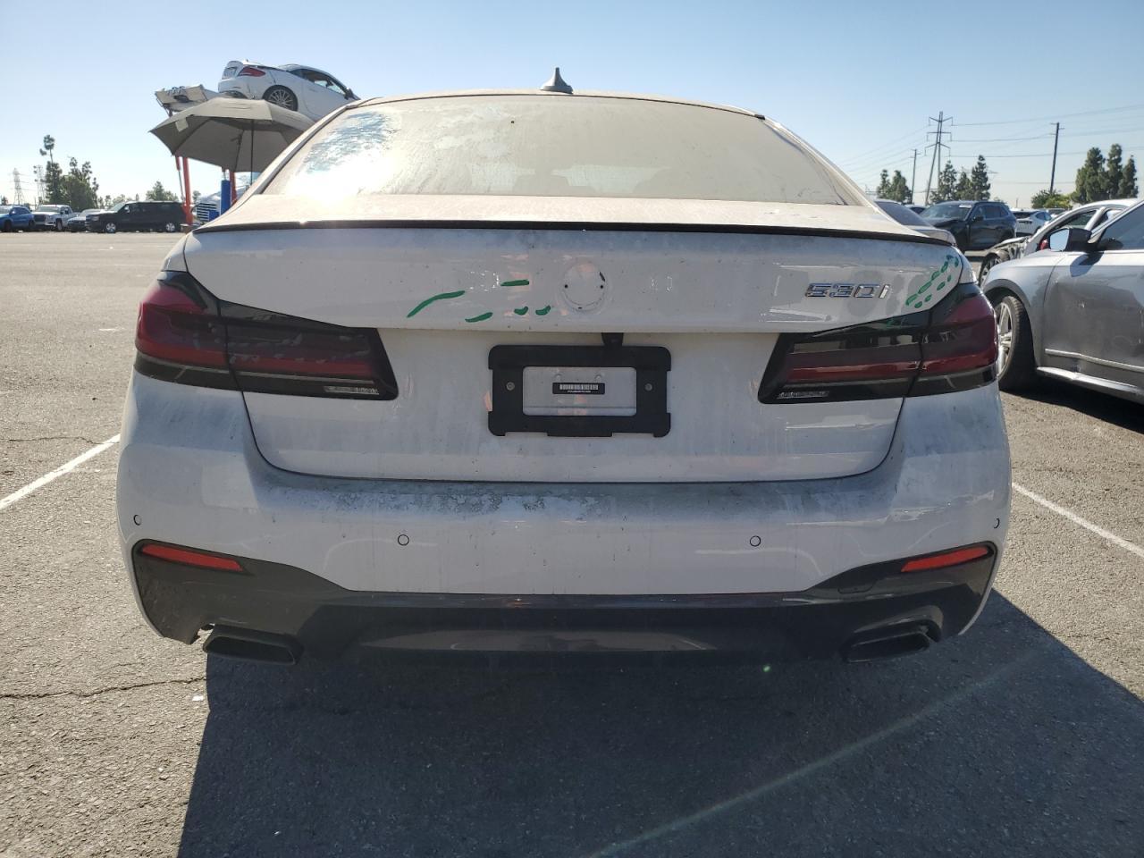 2023 BMW 530 I - Фото 6