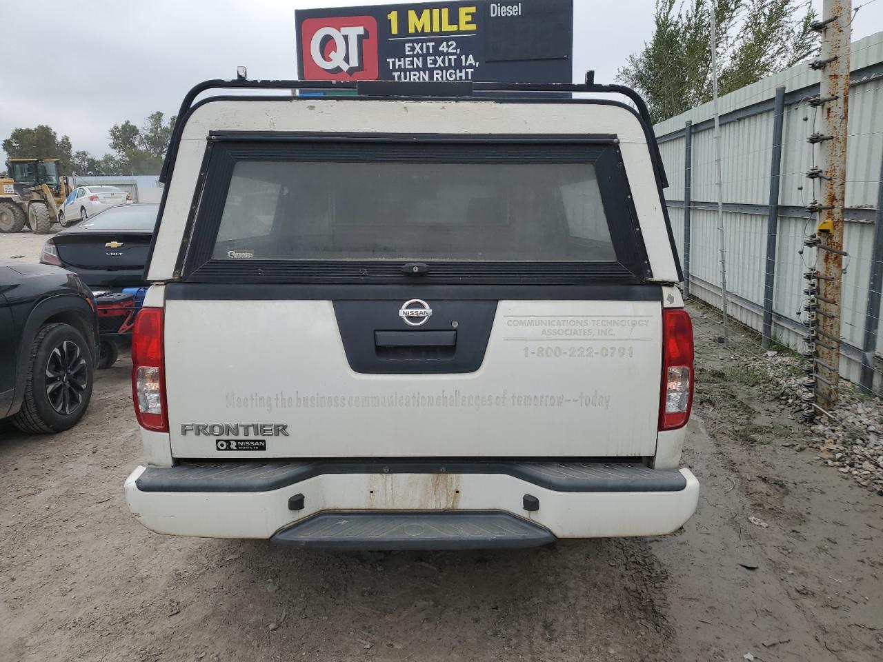 2018 Nissan Frontier S - Image 6