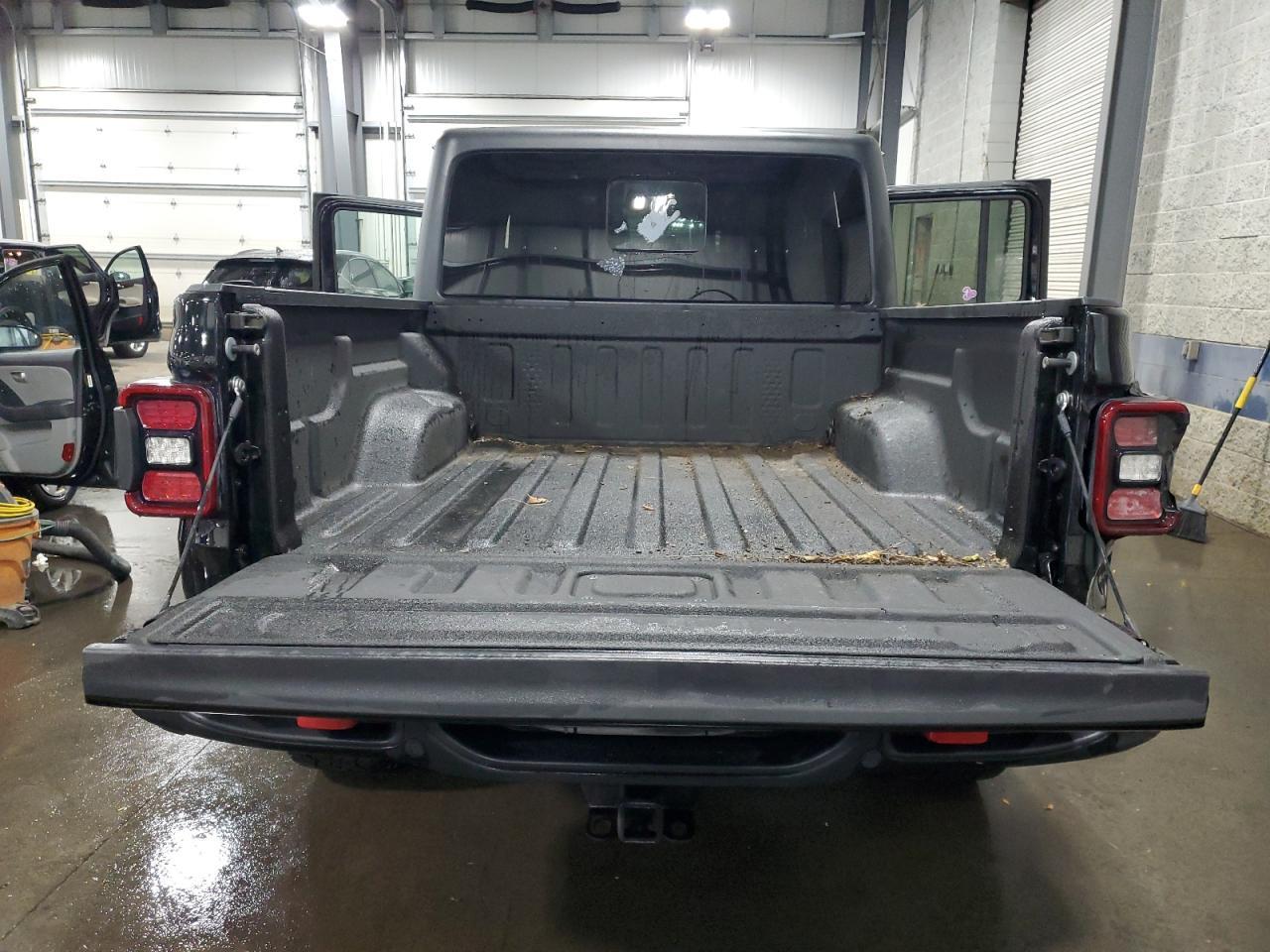 2020 Jeep Gladiator Rubicon - Фото 6