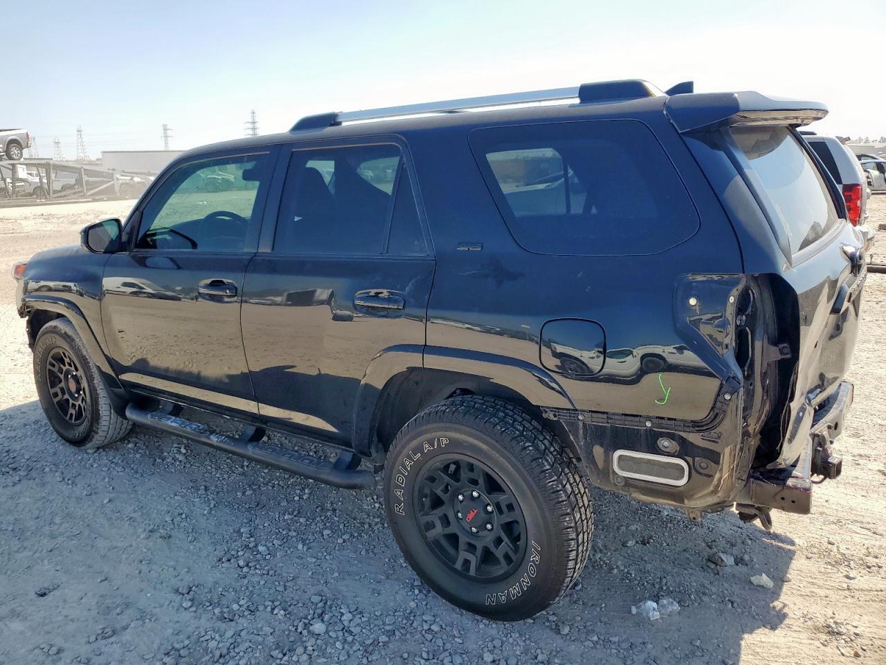 2022 Toyota 4Runner Sr5 - Image 2