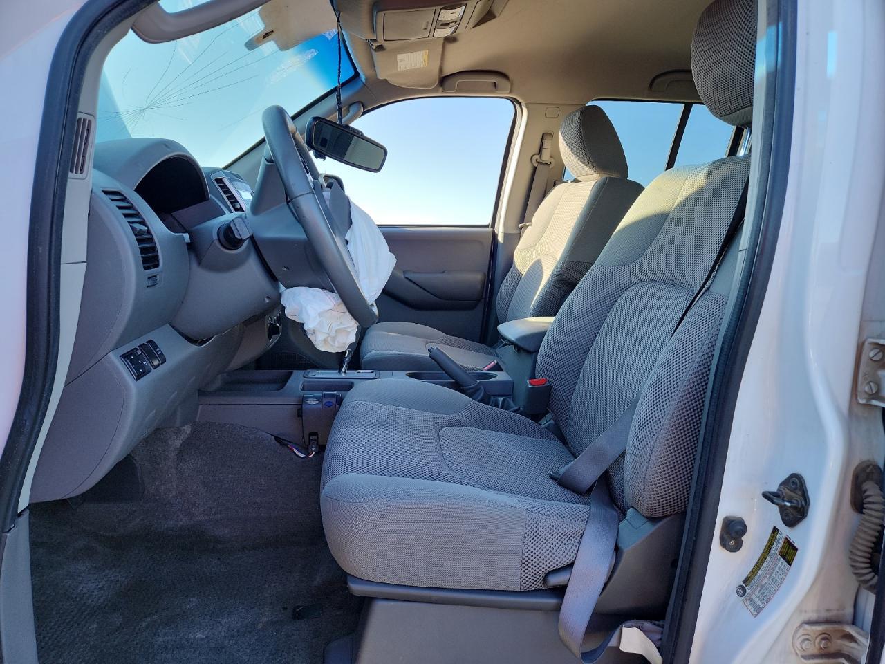 2011 Nissan Frontier S - Фото 7