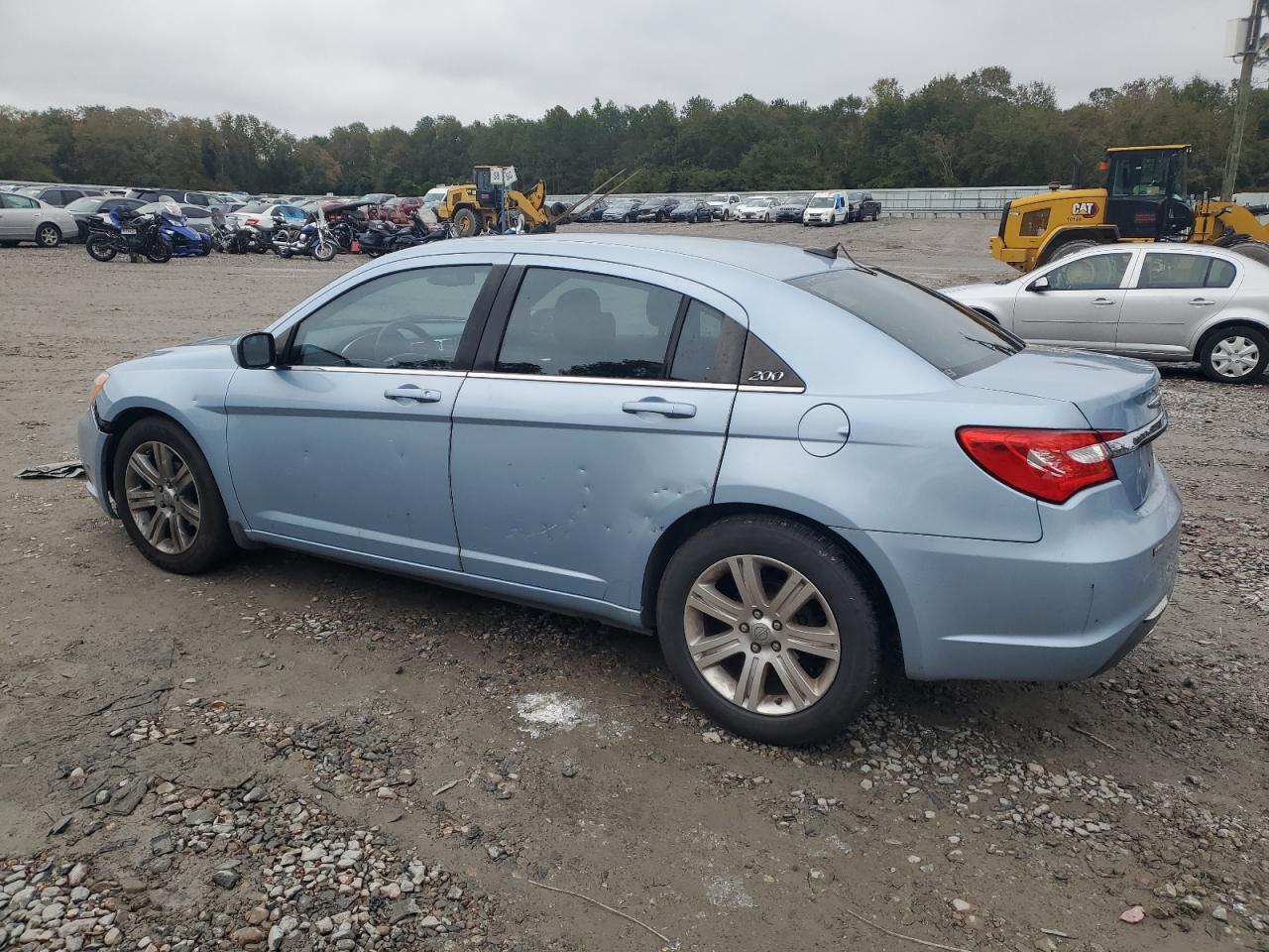 2012 Chrysler 200 Touring - Фото 2