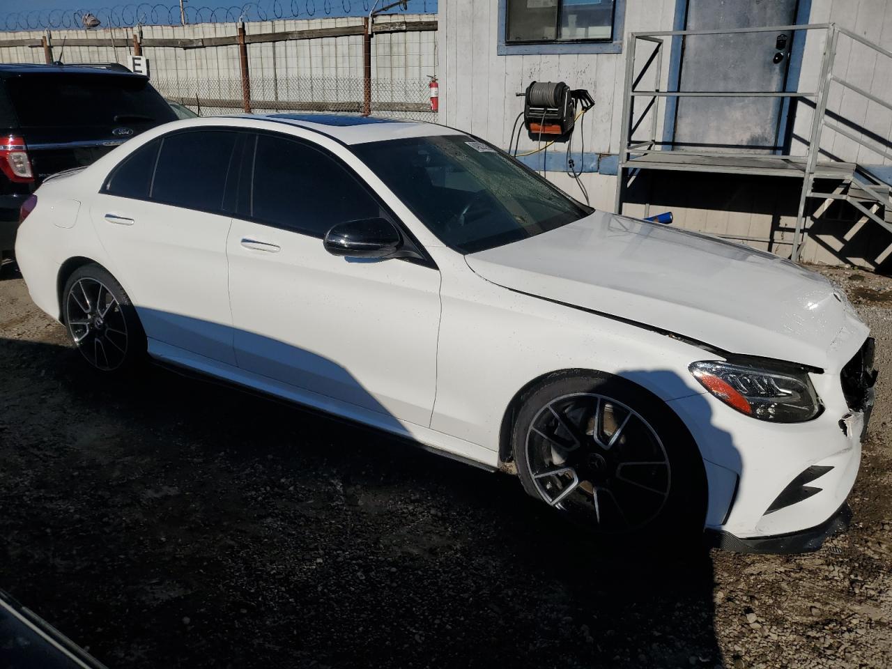 2020 Mercedes-Benz C 300 - Фото 4