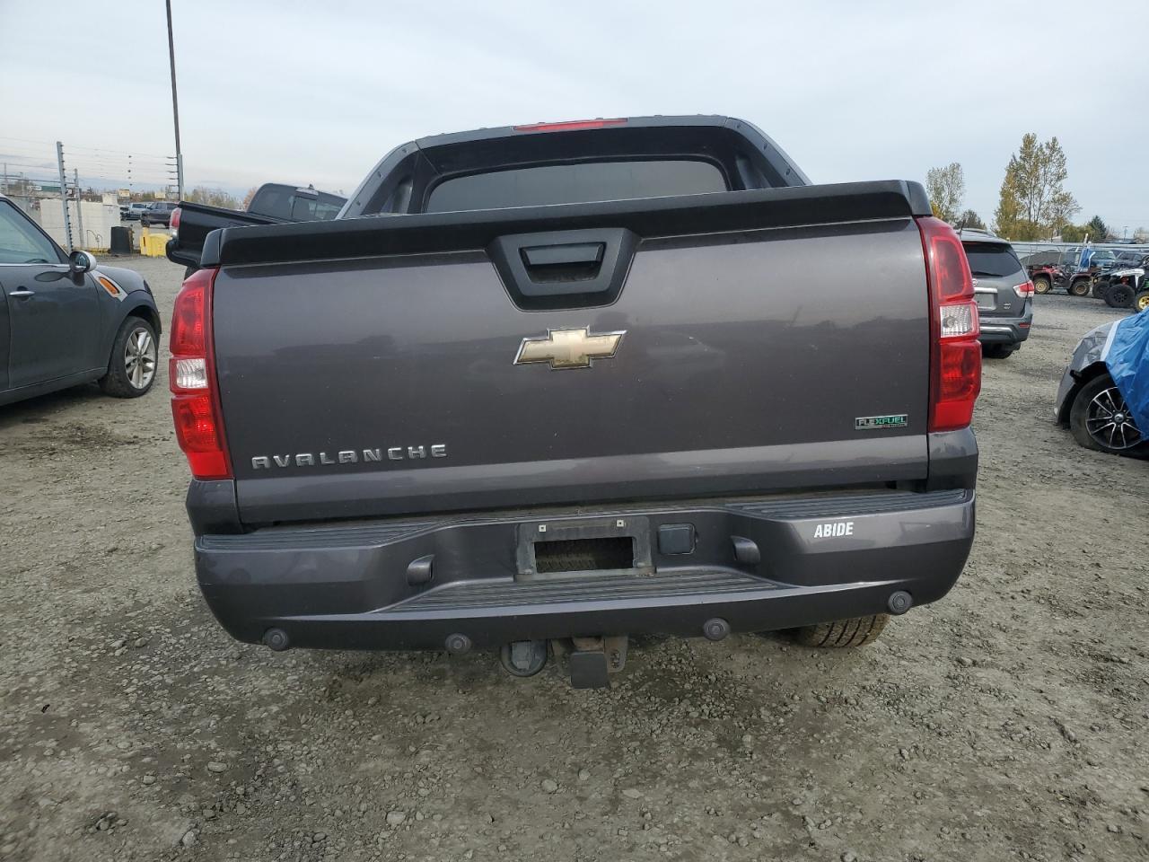2011 Chevrolet Avalanche Lt - Фото 6