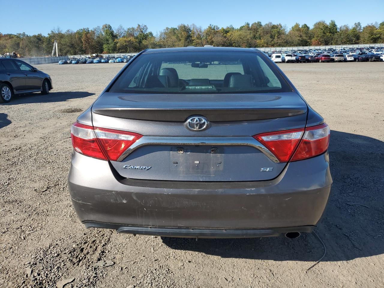 2016 Toyota Camry Le - Фото 6