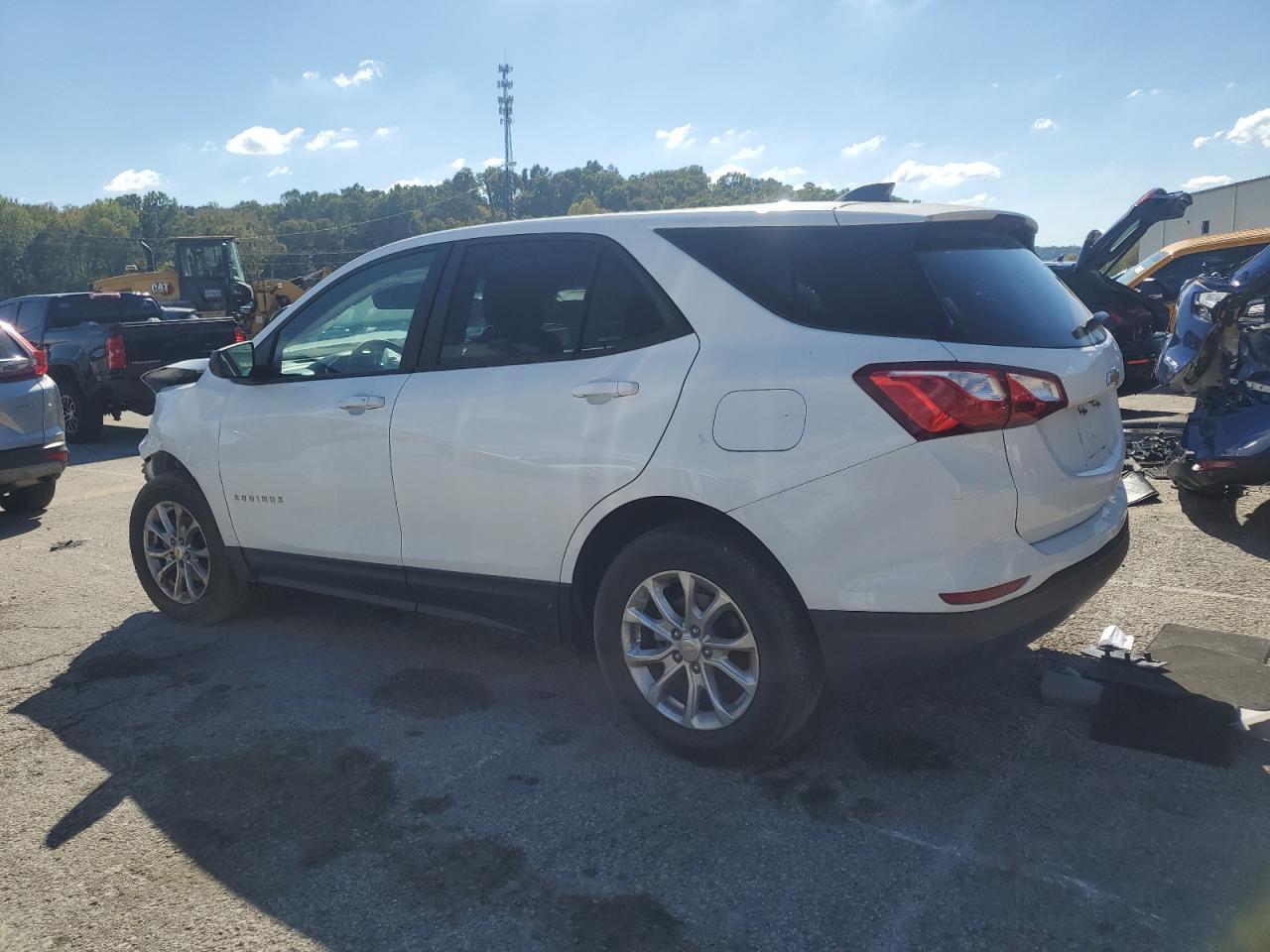 2020 Chevrolet Equinox - Фото 2