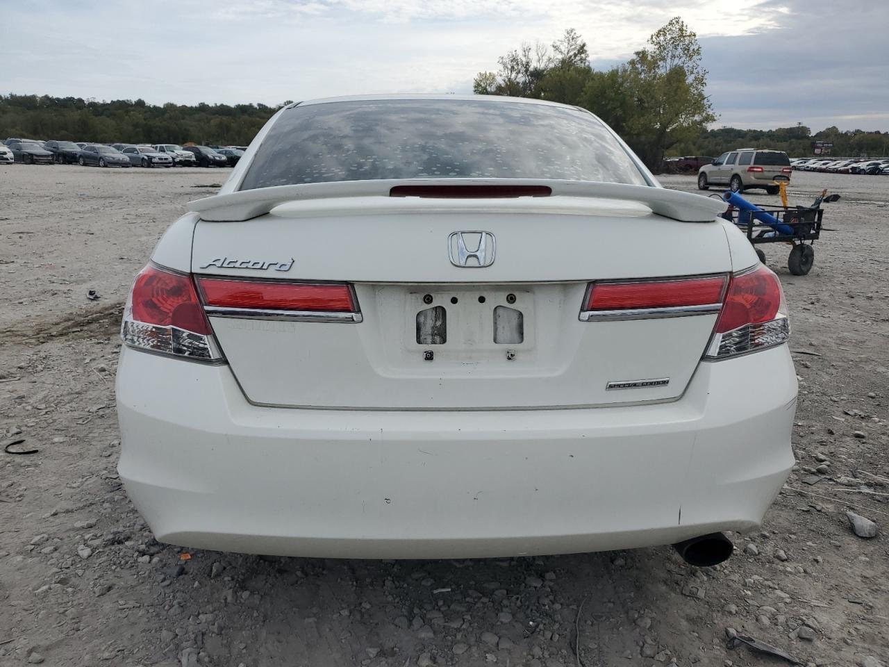 2011 Hond Accord Se - Image 6