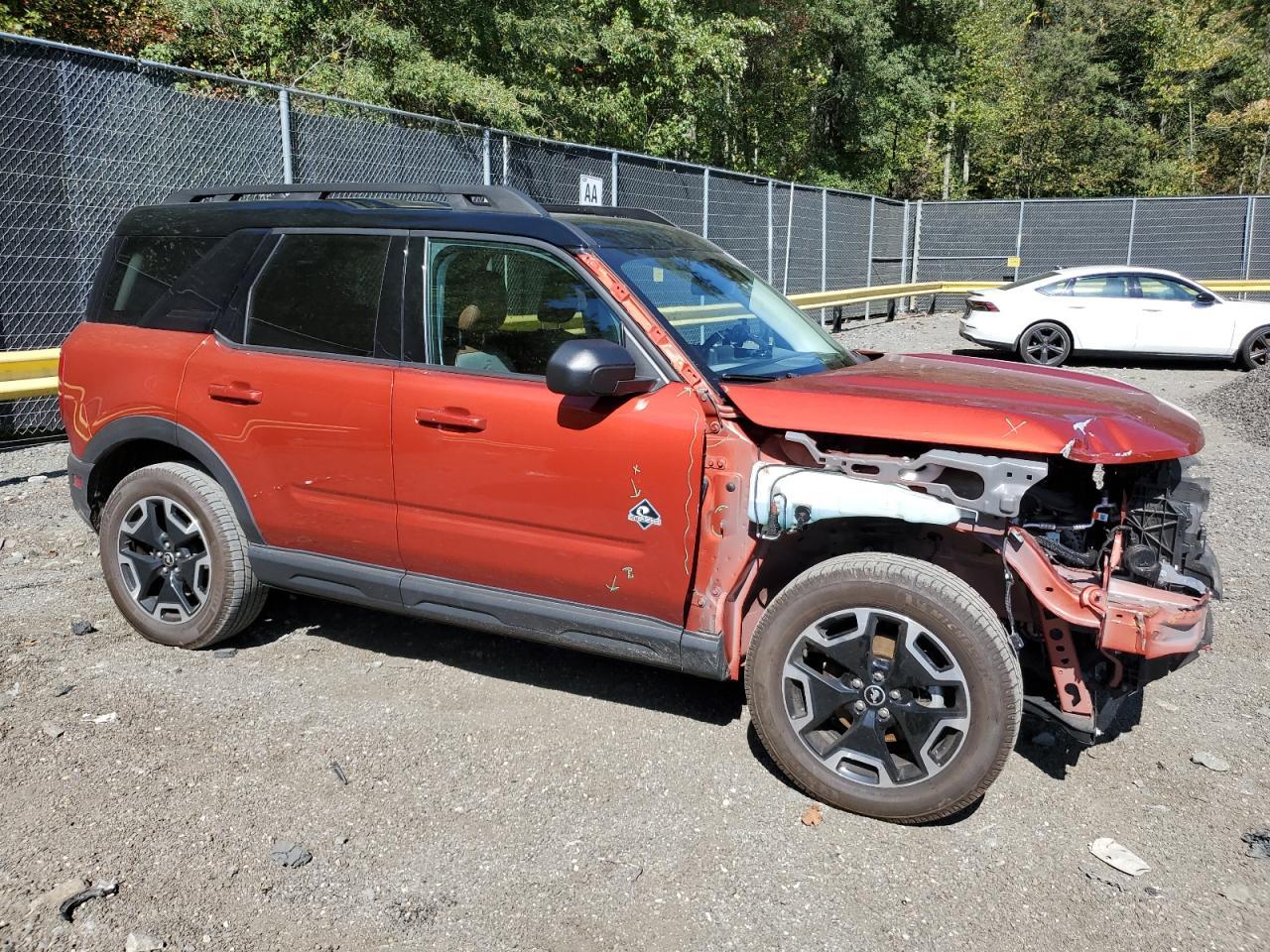 2023 Ford Bronco Sport Outer Banks - Фото 4