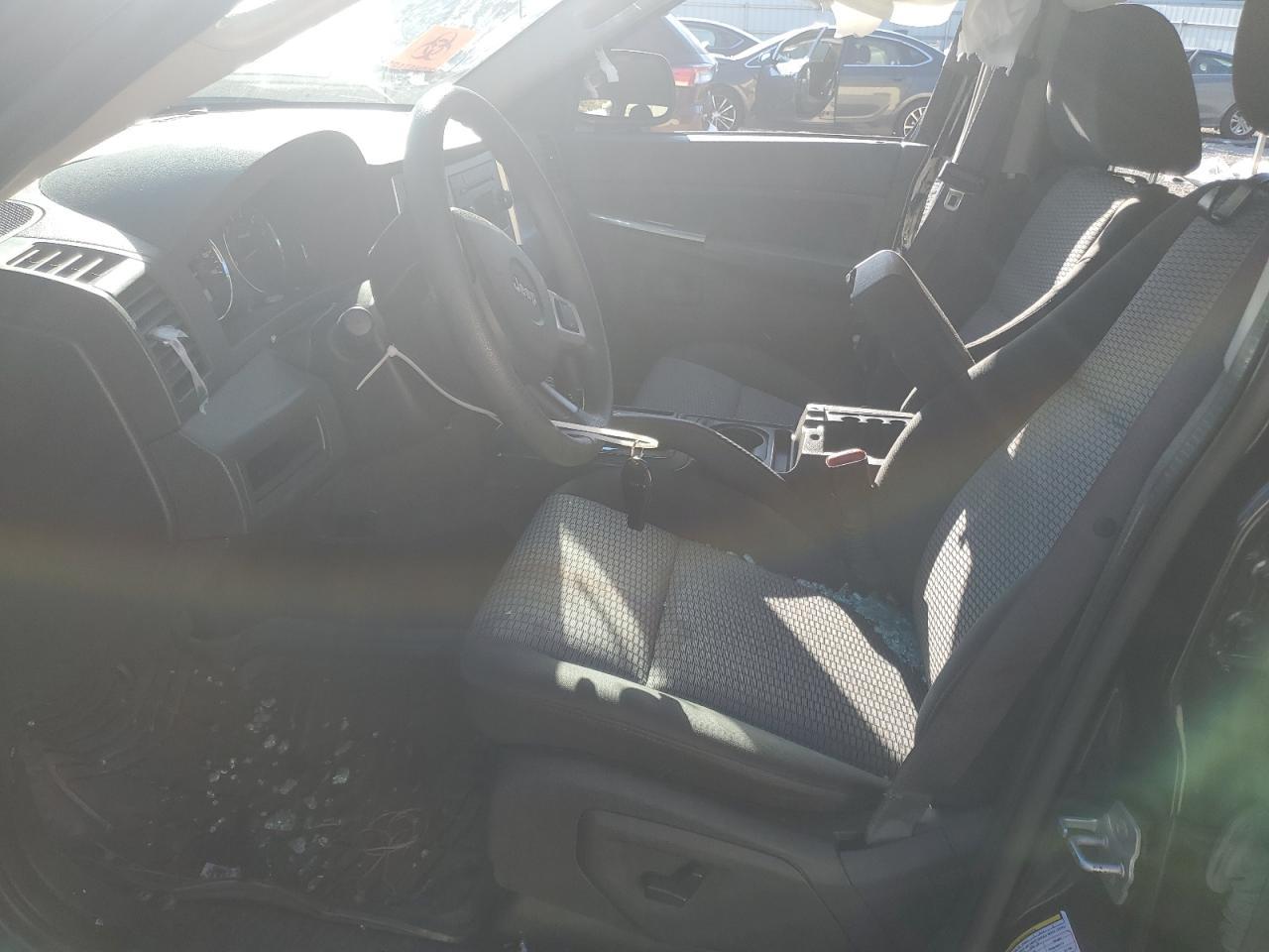 2008 Jeep Grand Cherokee Laredo - Image 7