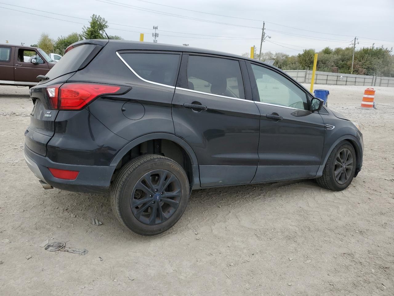 2019 Ford Escape Se - Фото 3