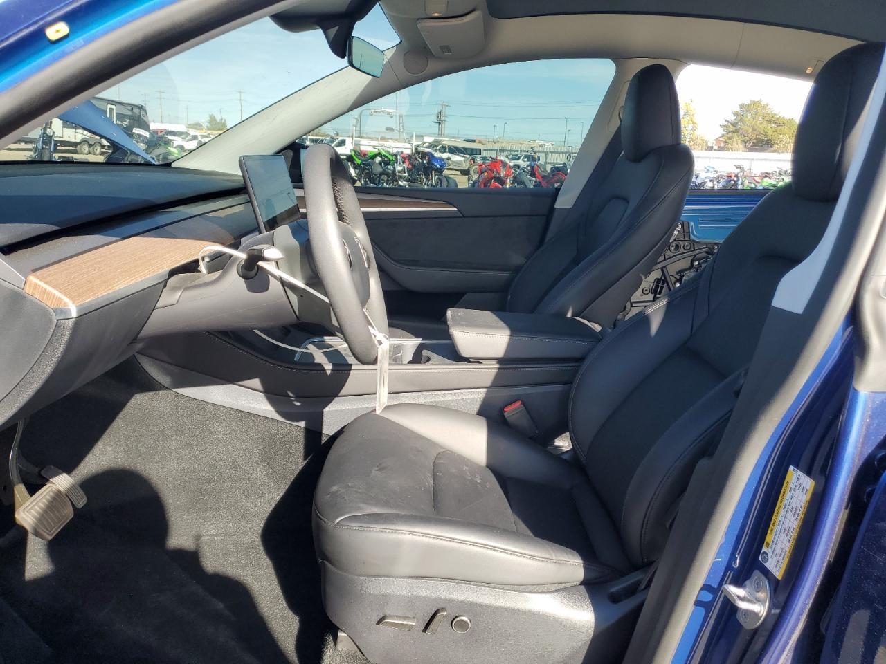 2025 Tesla Model Y - Фото 7