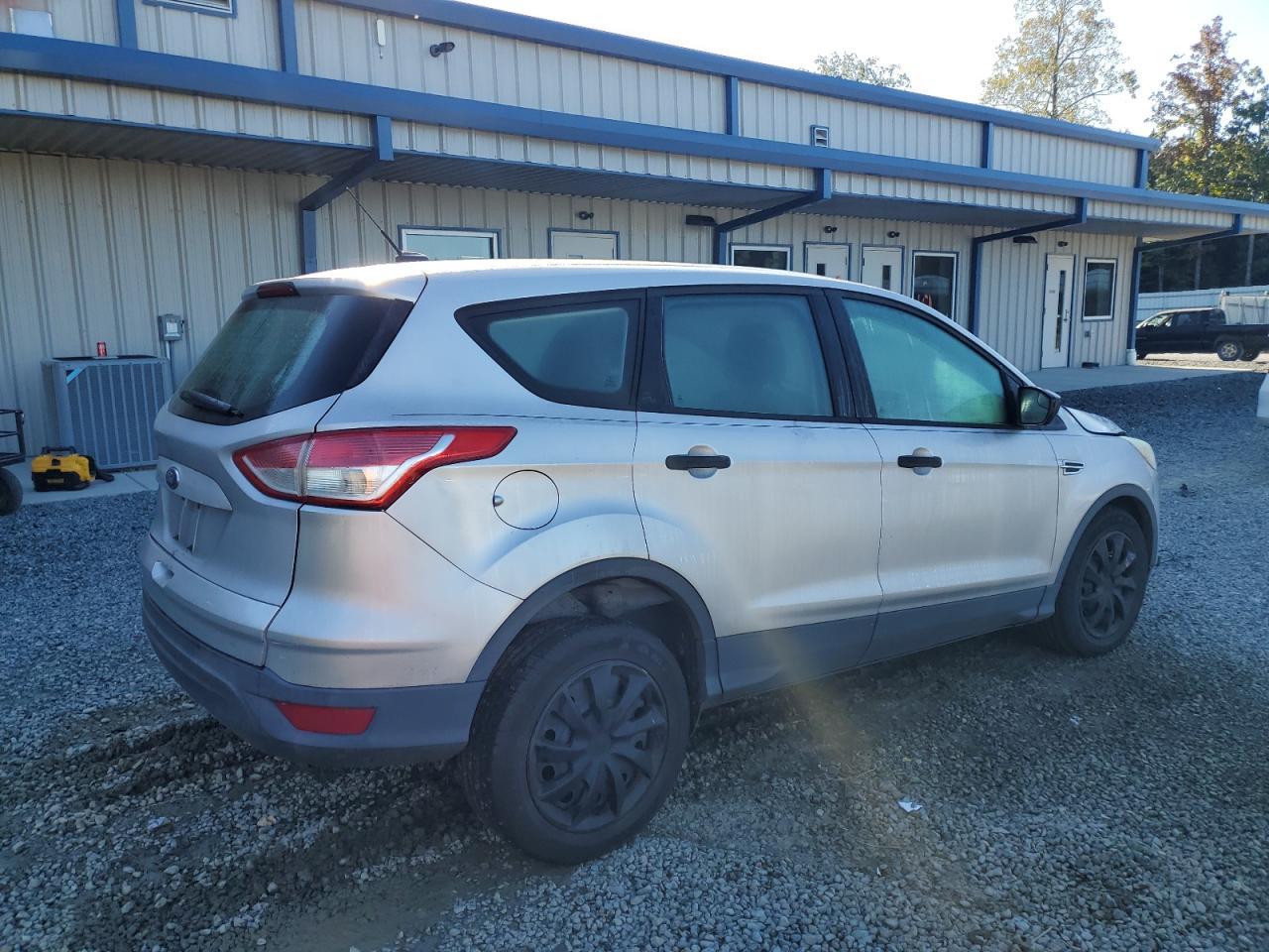2013 Ford Escape S - Image 3