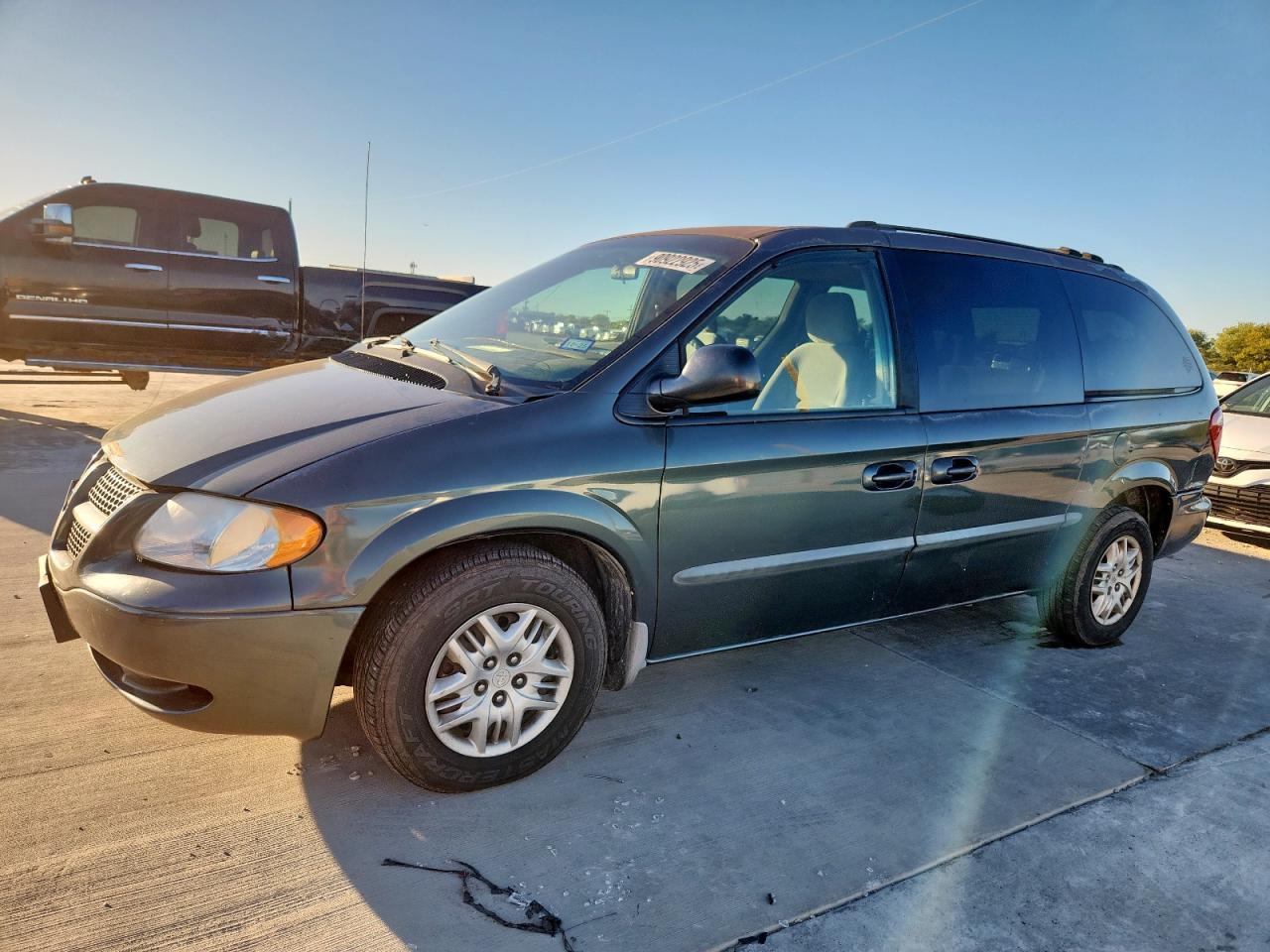 2002 Dodge Grand Caravan Sport