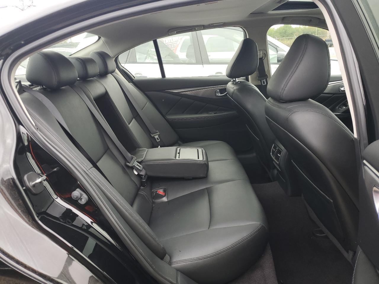 2016 Infiniti Q50 Premium - Image 6