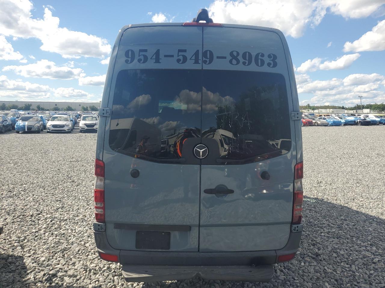 2017 Mercedes-Benz Sprinter 2500 - Image 6