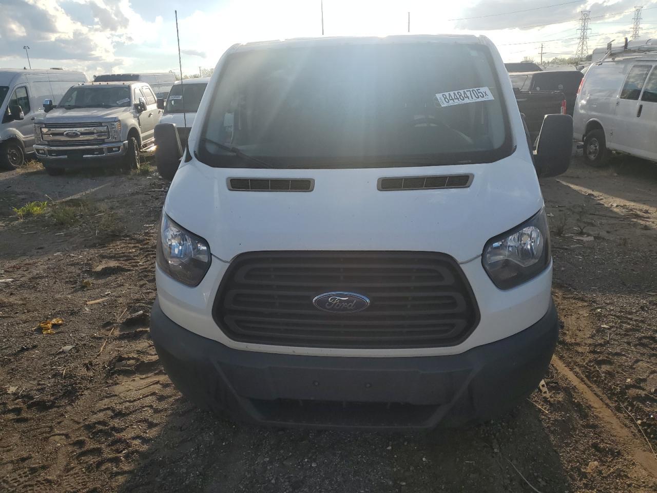 2018 Ford Transit T-150 - Image 5