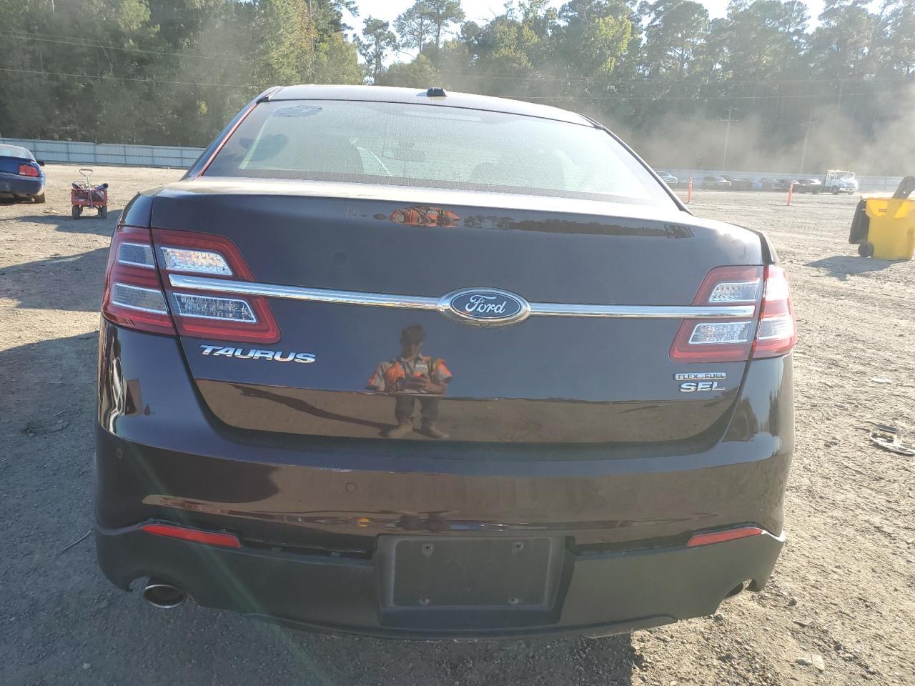 2018 Ford Taurus Sel - Фото 6