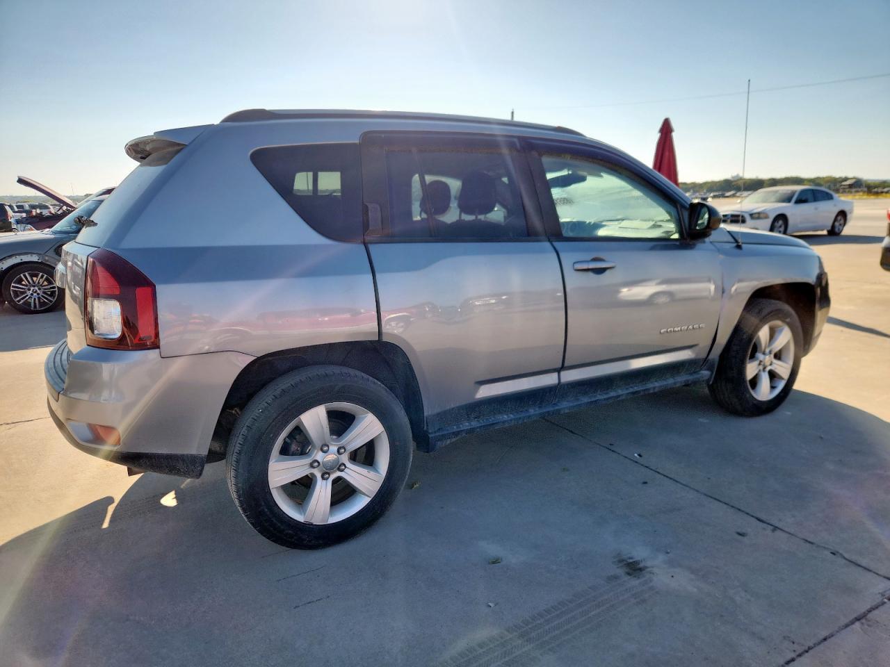2016 Jeep Compass Sport - Фото 3