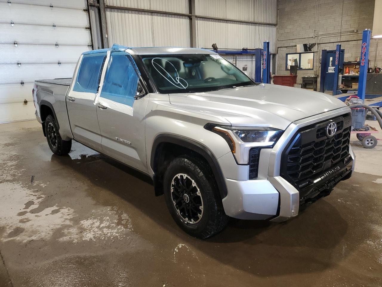 2024 Toyota Tundra Crewmax Limited - Image 4