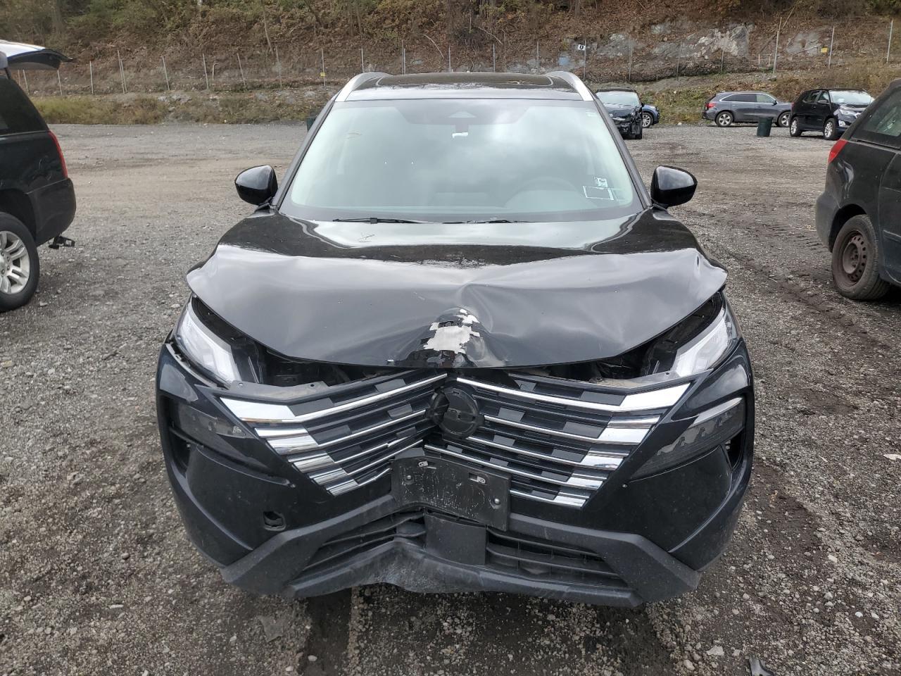 2025 Nissan Rogue Sv - Image 5