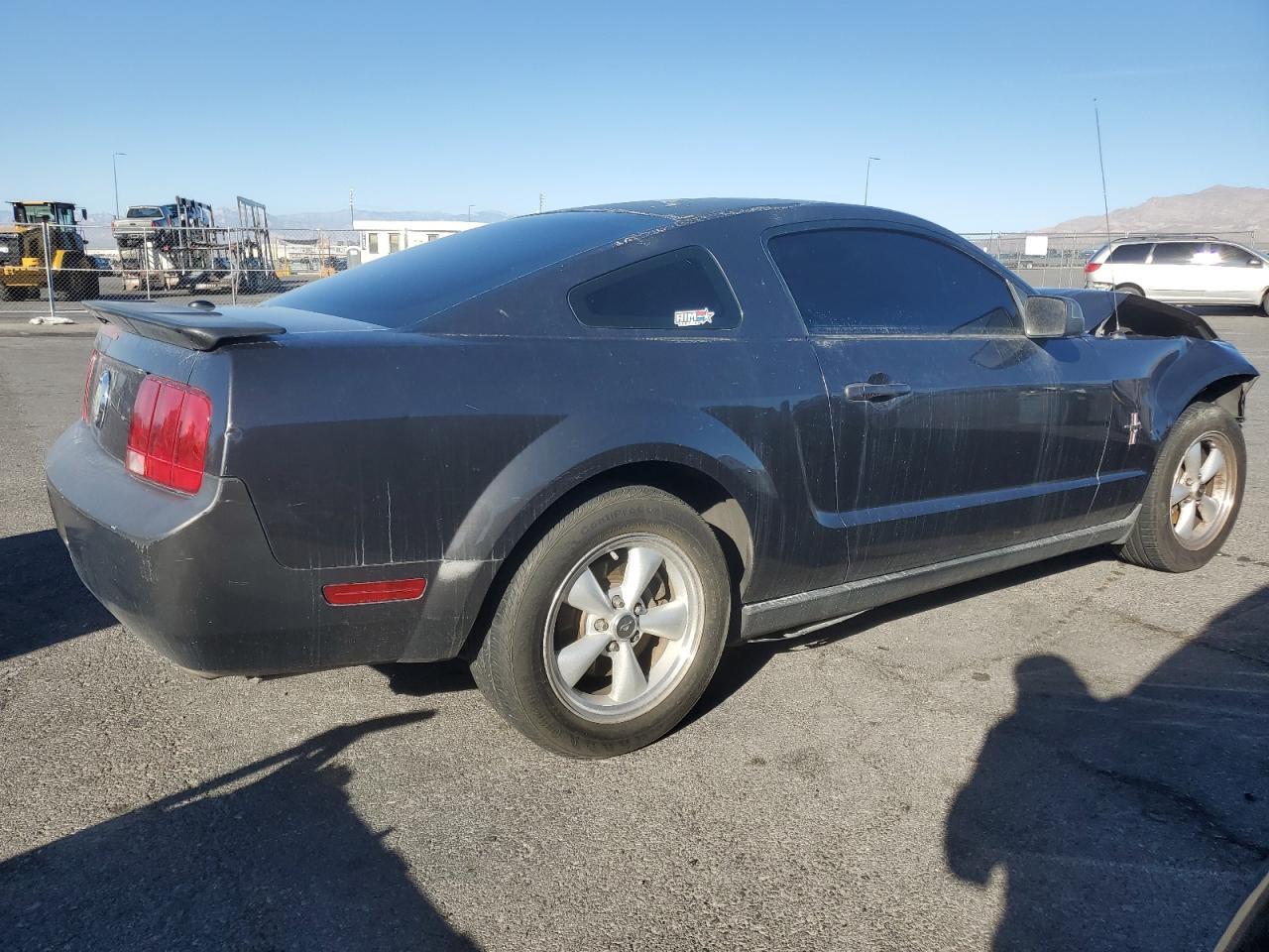 2007 Ford Mustang - Фото 3