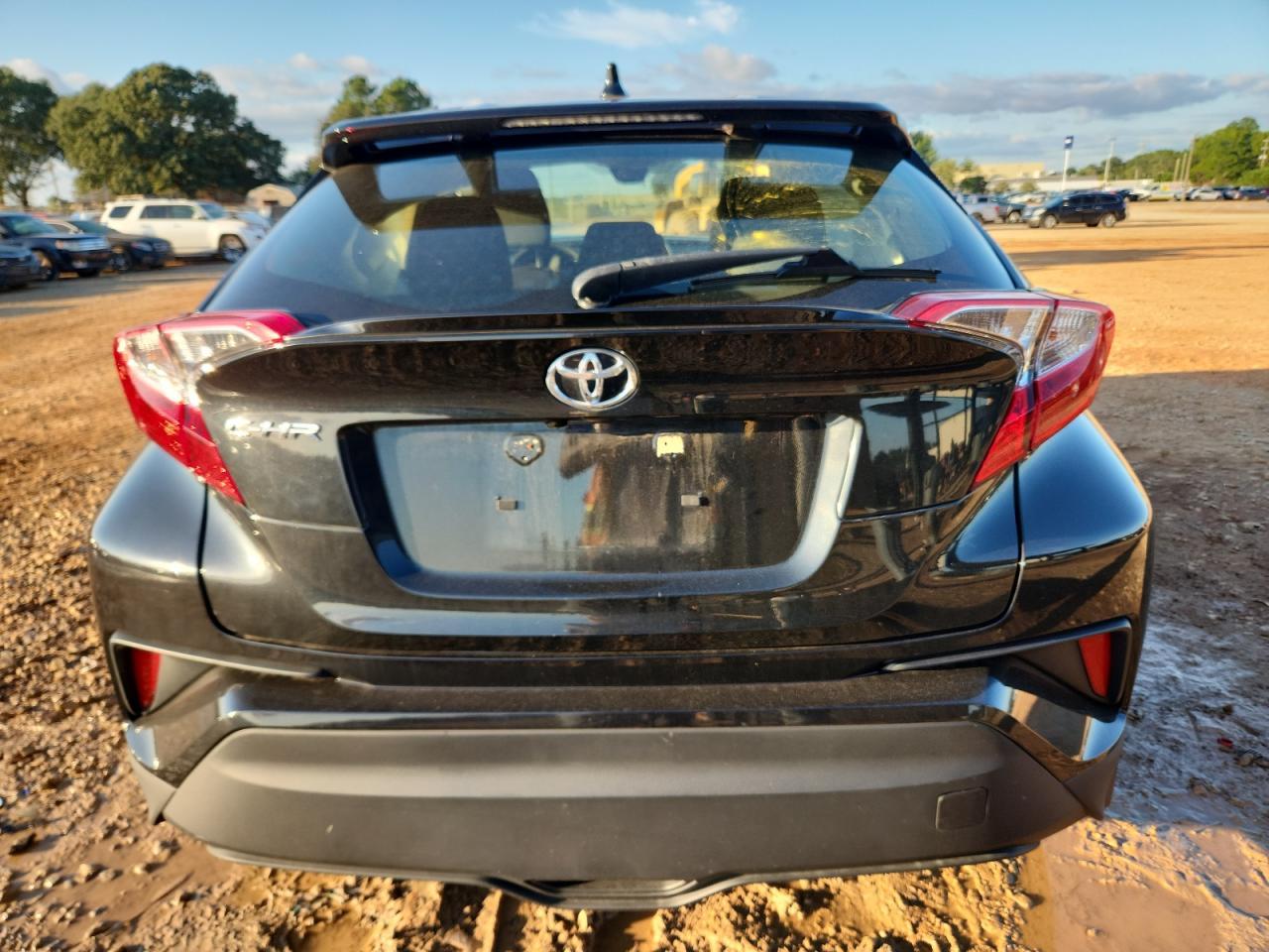 2020 Toyota C-Hr Xle - Image 6