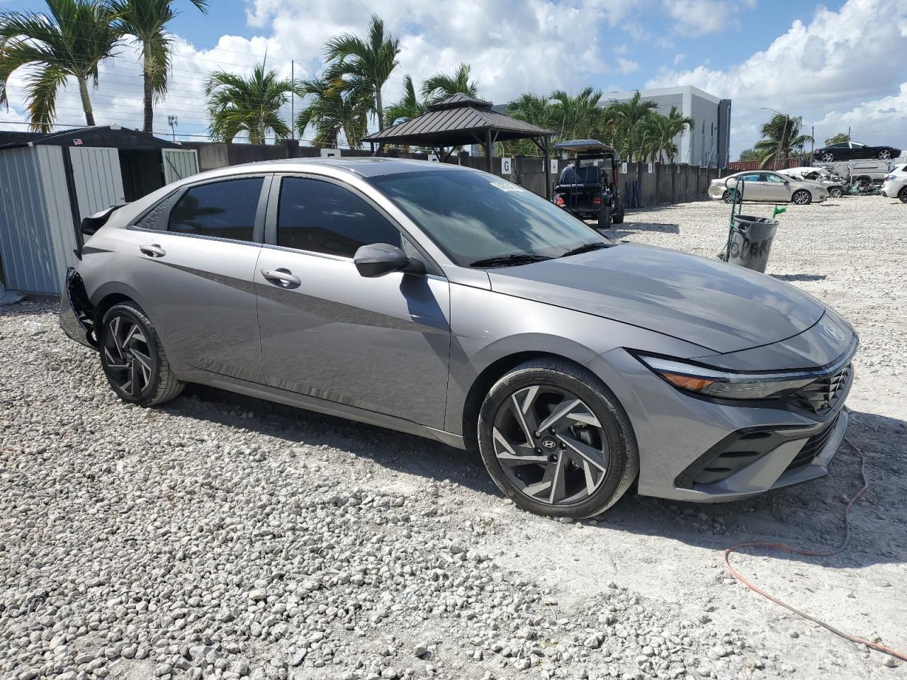 2025 Hyundai Elantra Sel - Фото 4