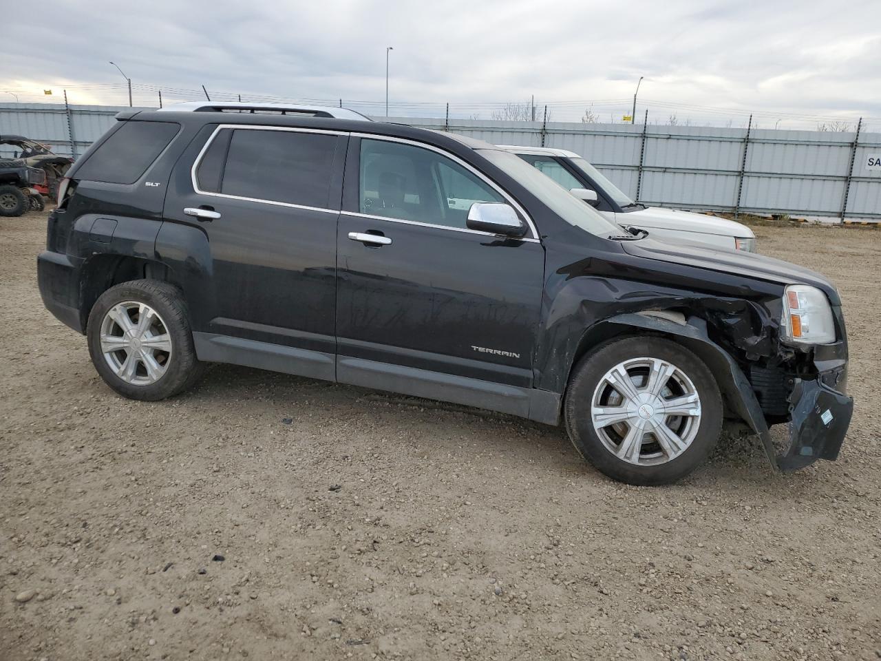 2017 GMC Terrain Slt - Image 4
