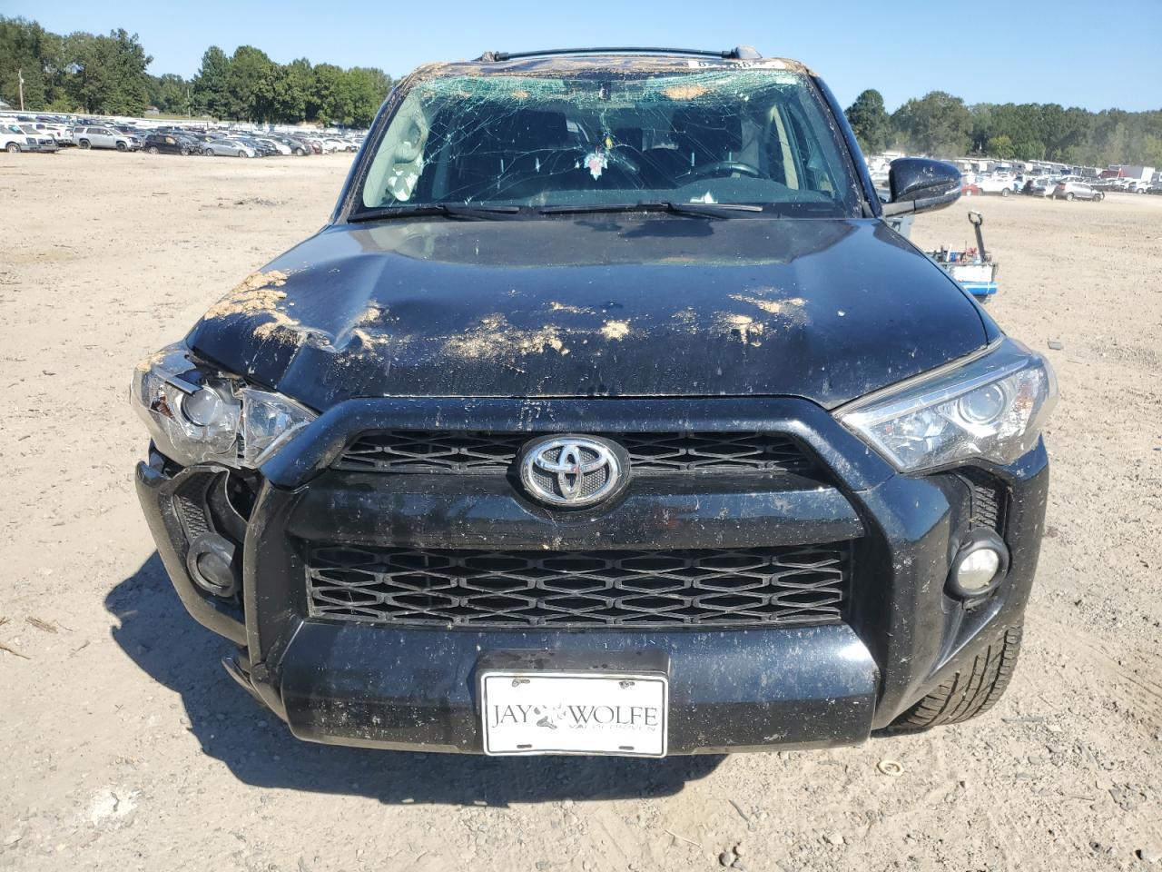 2016 Toyota 4Runner Sr5/Sr5 Premium - Image 5