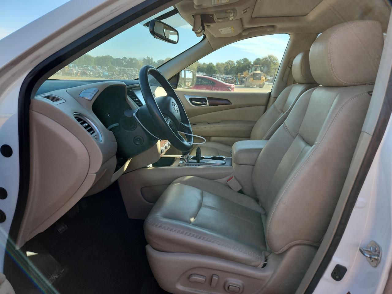 2019 Nissan Pathfinder S - Image 7