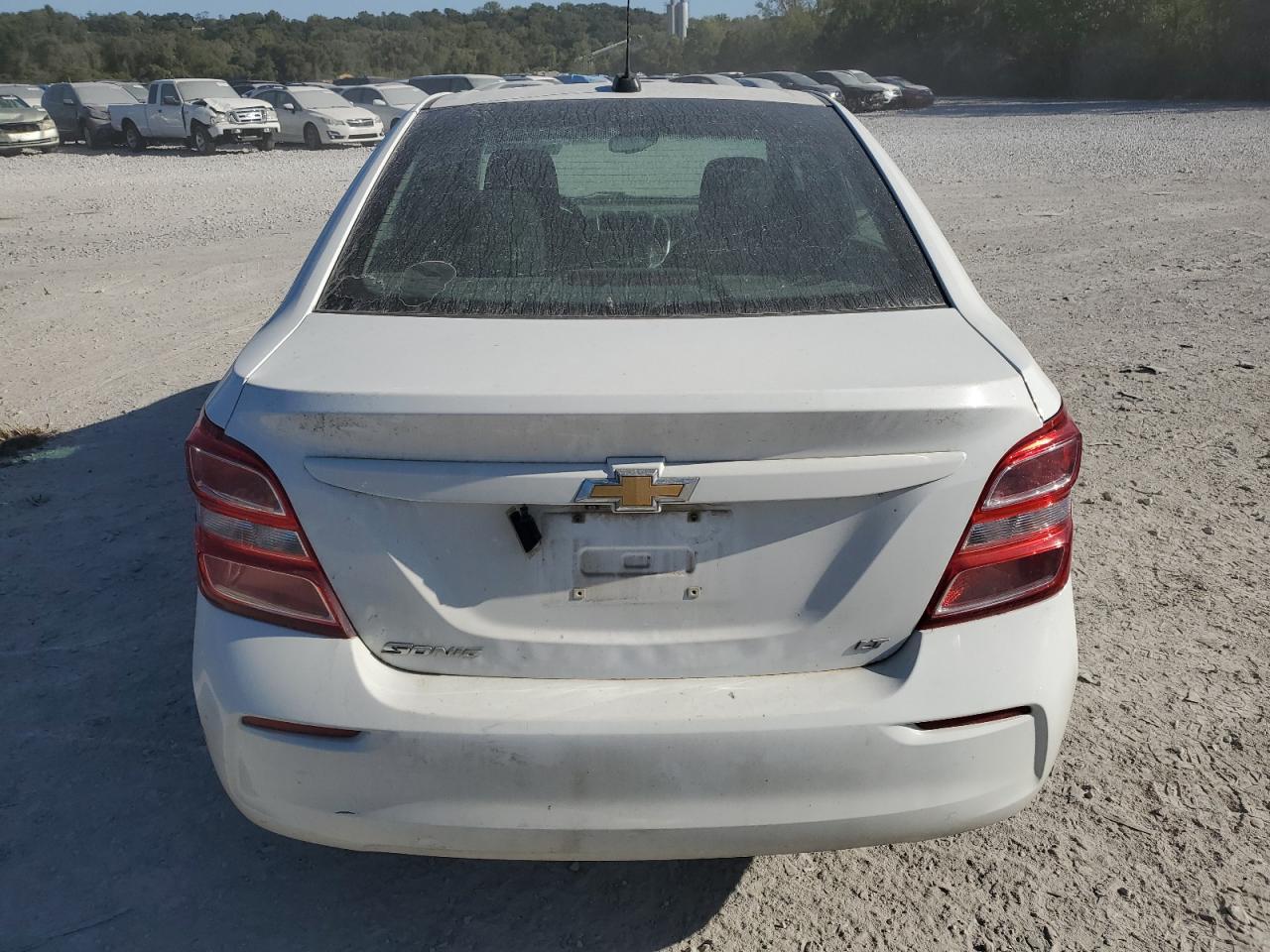 2017 Chevrolet Sonic Lt - Фото 6