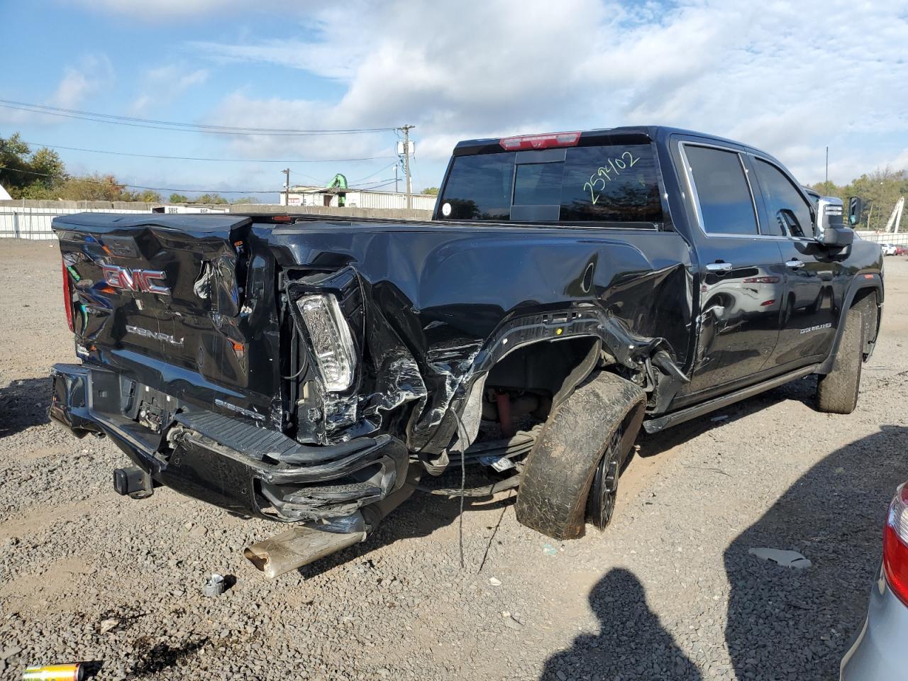 2023 GMC Sierra K2500 Denali - Image 3