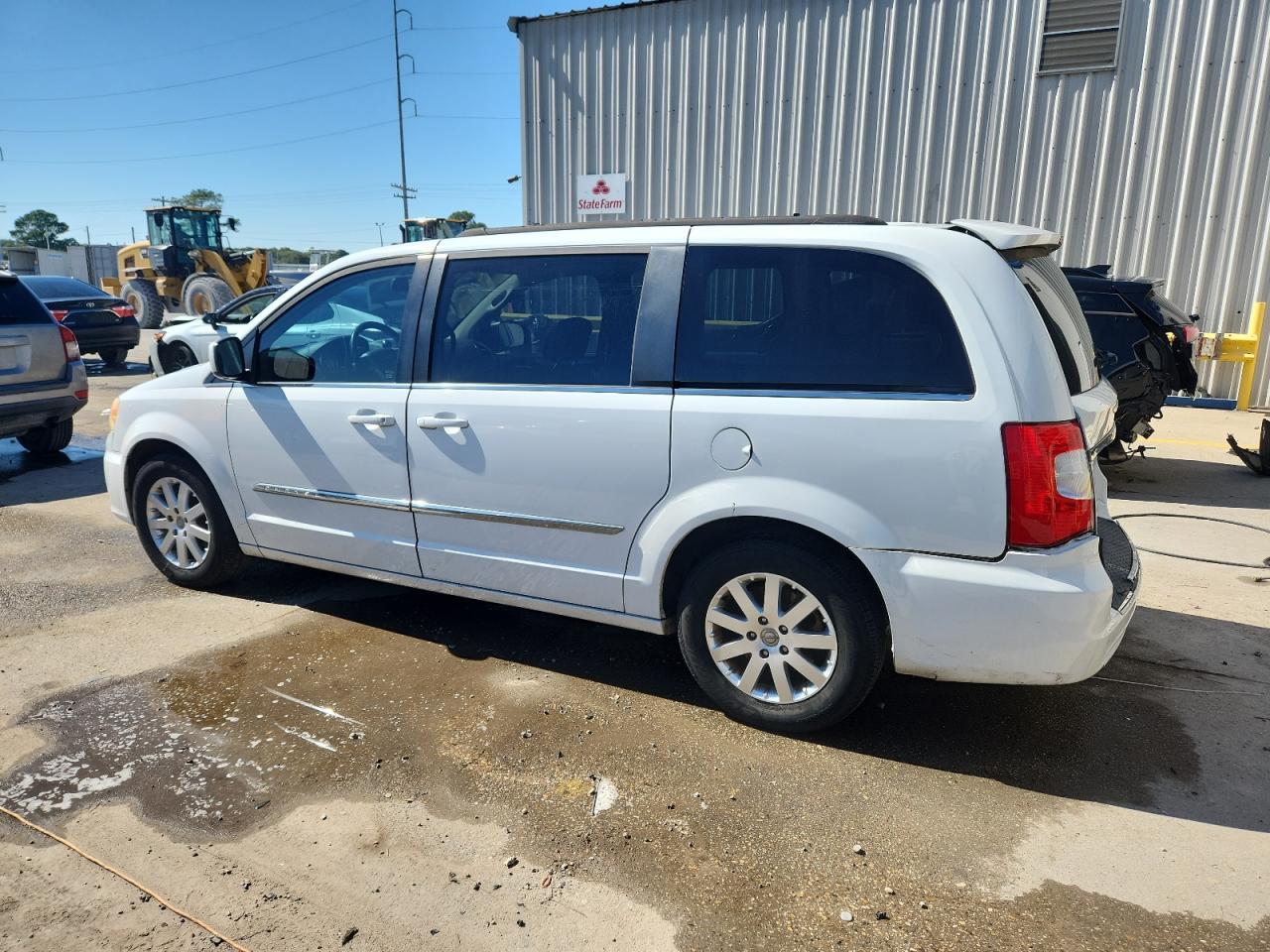 2014 Chrysler Town & Country Touring - Фото 2