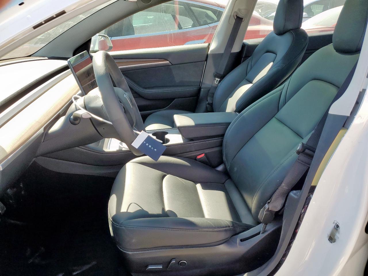 2022 Tesla Model 3 - Фото 7