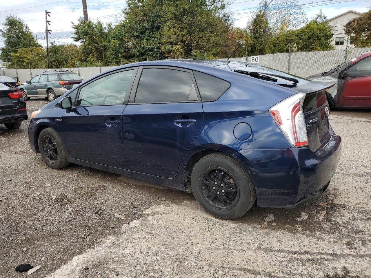 2012 Toyota Prius - Image 2