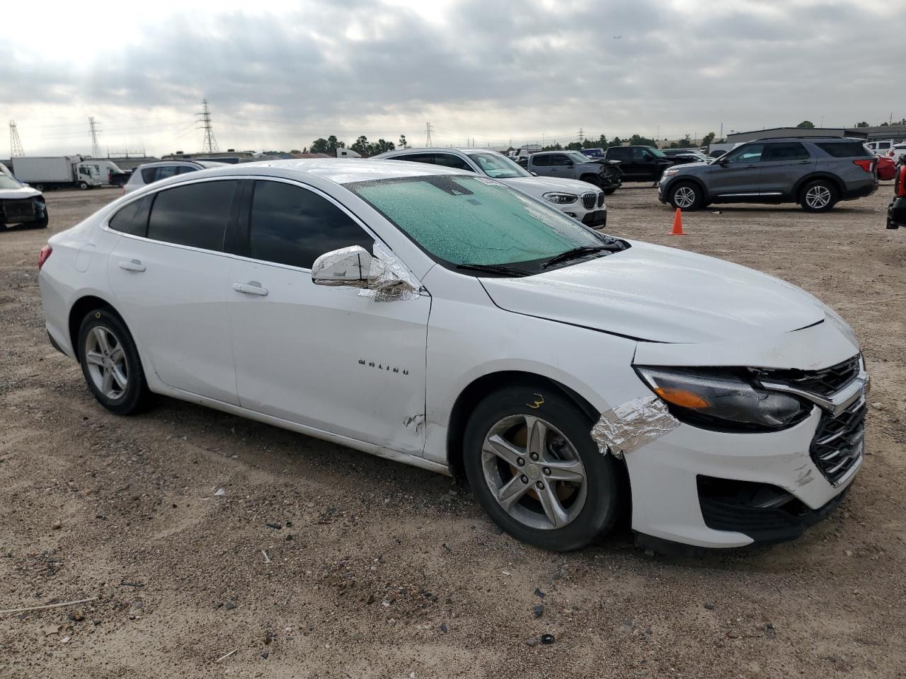 2022 Chevrolet Malibu Ls - Фото 4