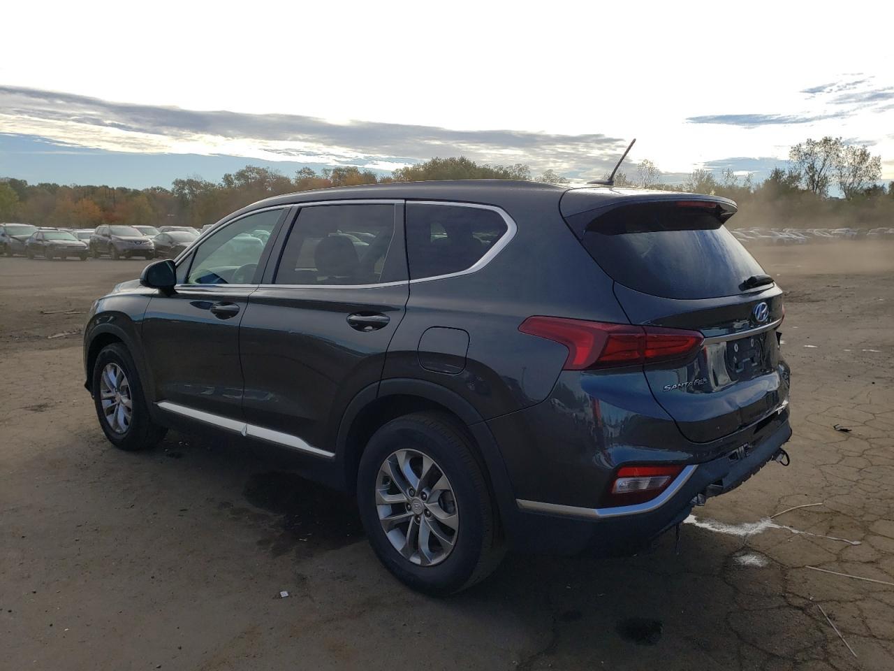 2020 Hyundai Santa Fe Se - Image 2