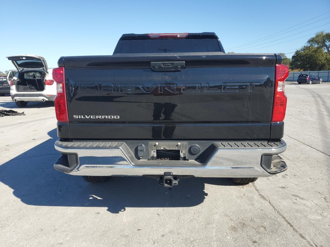 2023 Chevrolet Silverado K1500 - Фото 6