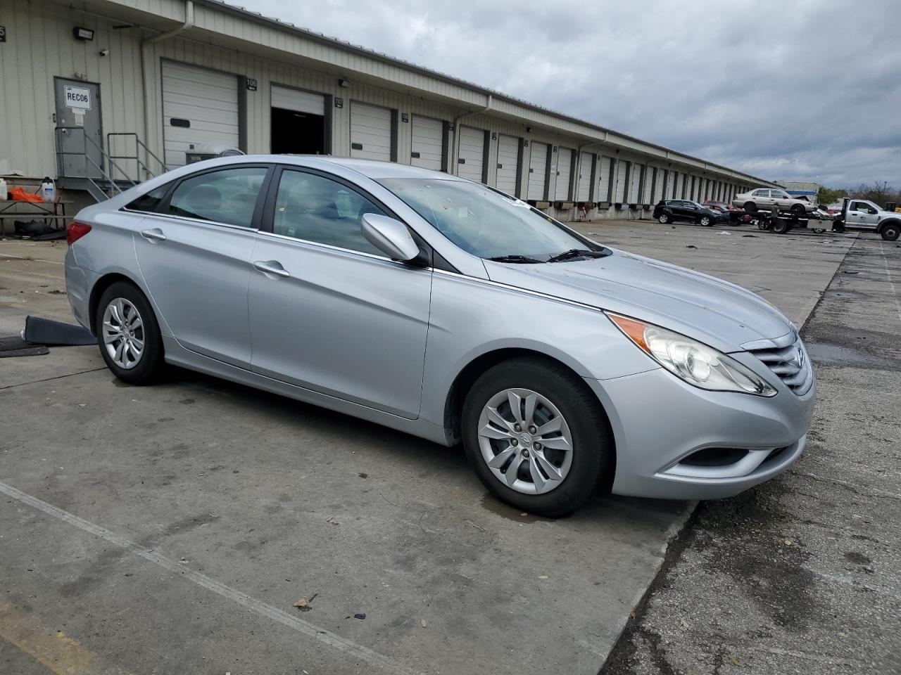 2011 Hyundai Sonata Gls - Фото 4