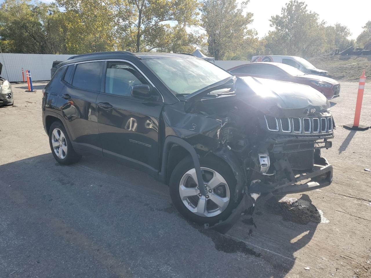 2019 Jeep Compass Latitude - Image 4