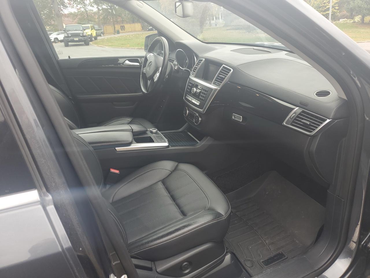 2015 Mercedes-Benz Gl 450 4Matic - Image 5