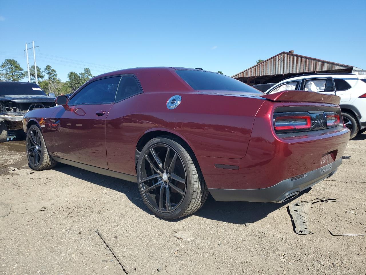2019 Dodge Challenger Sxt - Image 2