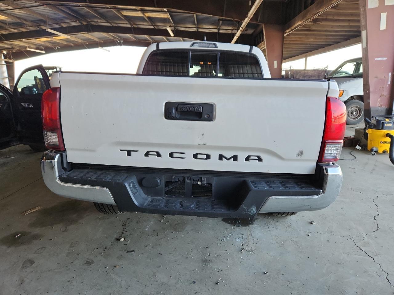 2021 Toyota Tacoma Double Cab - Фото 6