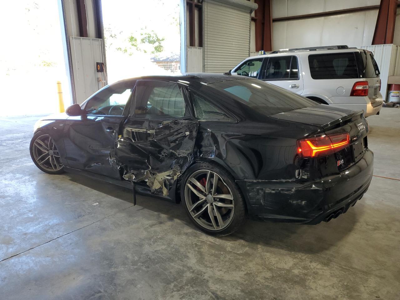 2018 Audi S6 Premium Plus - Фото 2