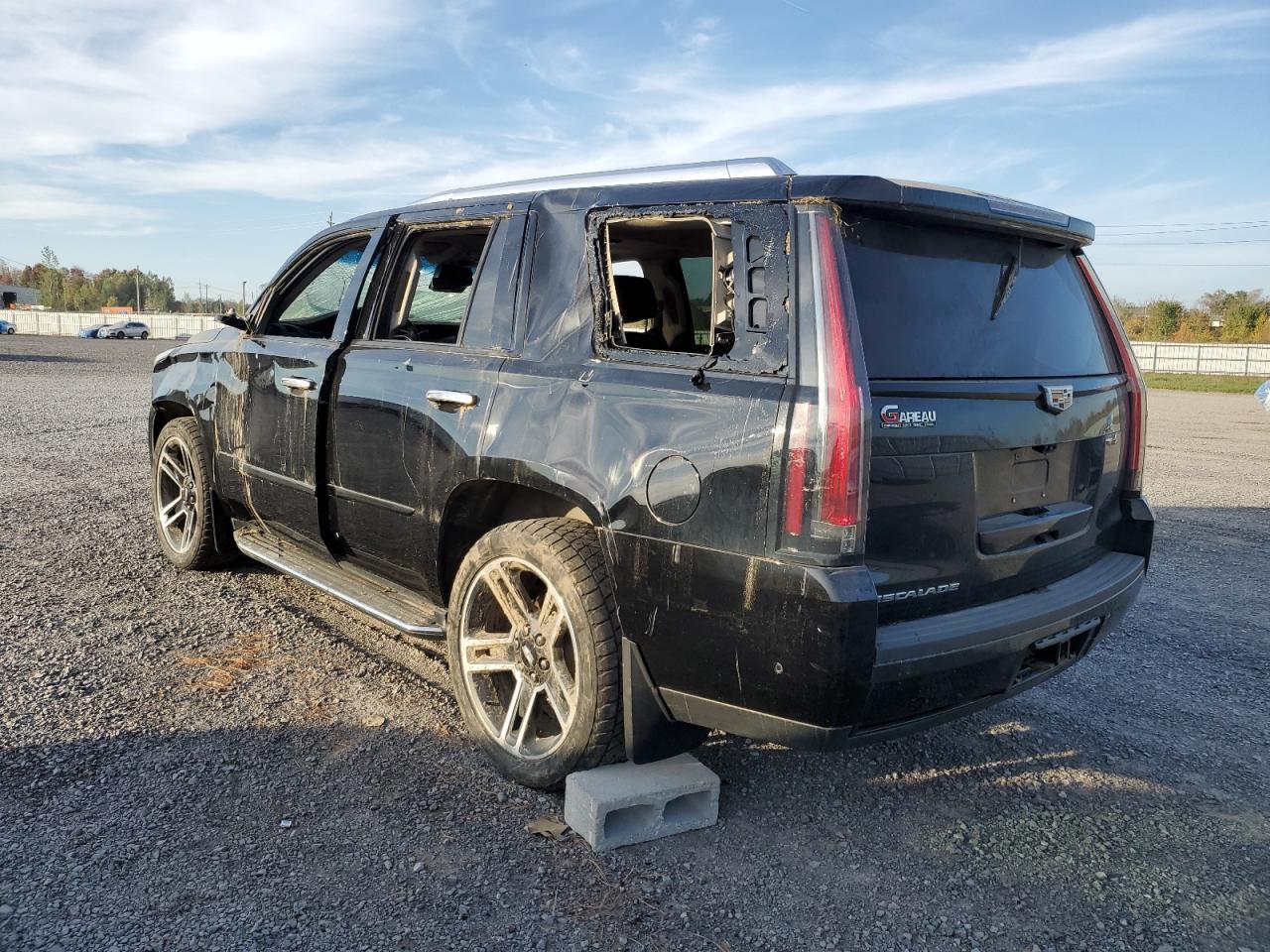 2020 Cadillac Escalade Premium Luxury - Фото 2