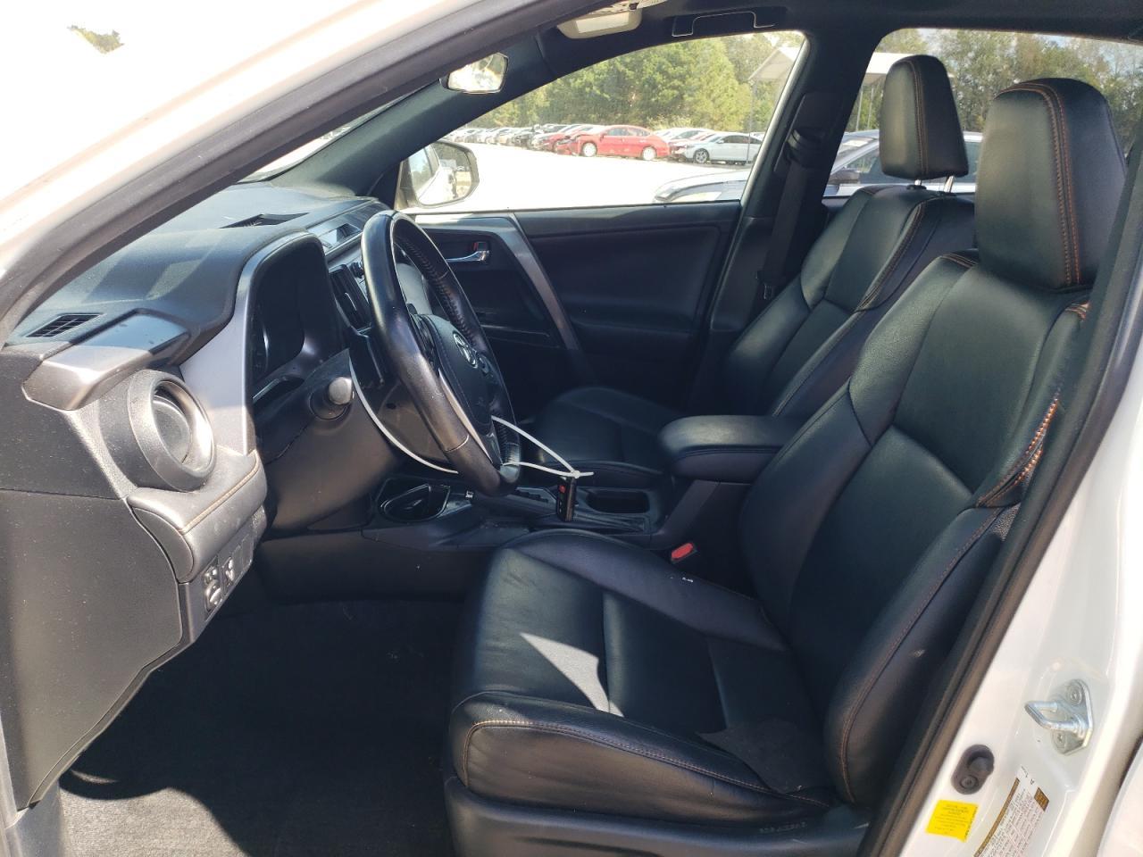 2016 Toyota Rav4 Se - Image 7